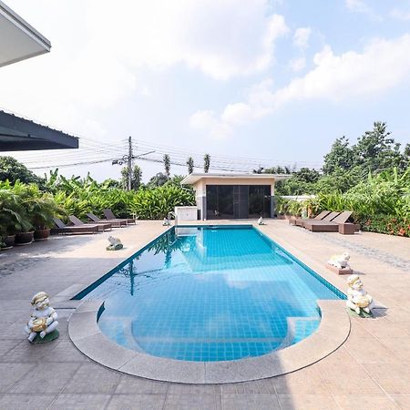 Отель Relax Garden House Чиангмай Экстерьер фото