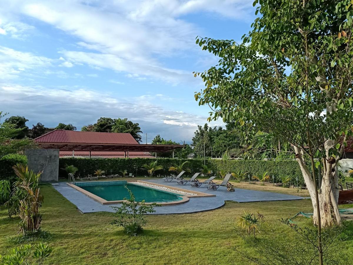 Отель Relax Garden House Чиангмай Экстерьер фото