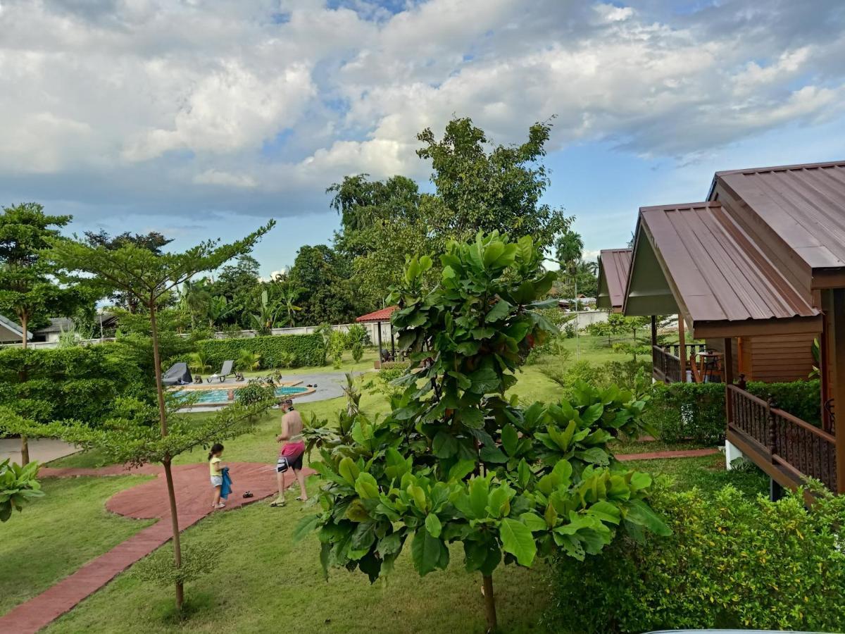 Отель Relax Garden House Чиангмай Экстерьер фото