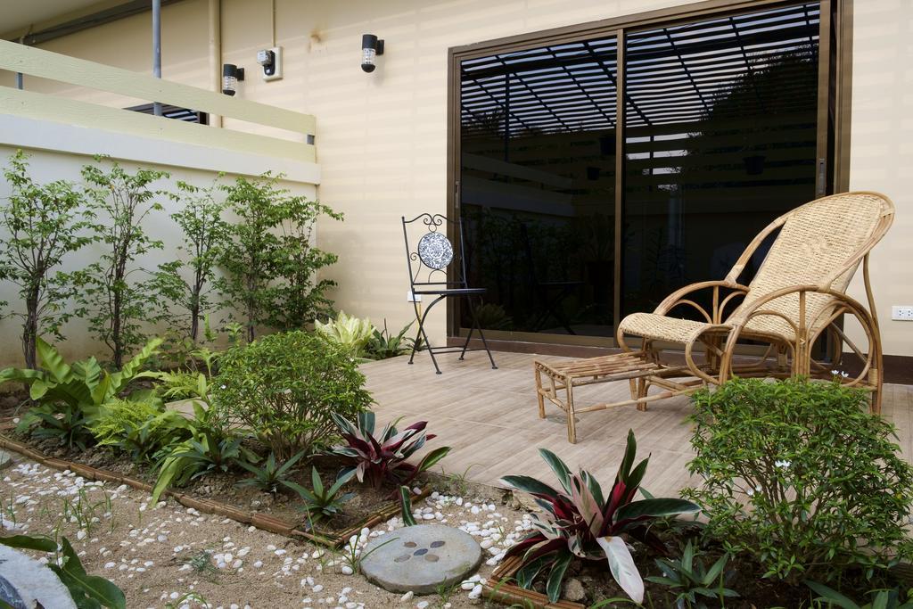 Отель Relax Garden House Чиангмай Экстерьер фото