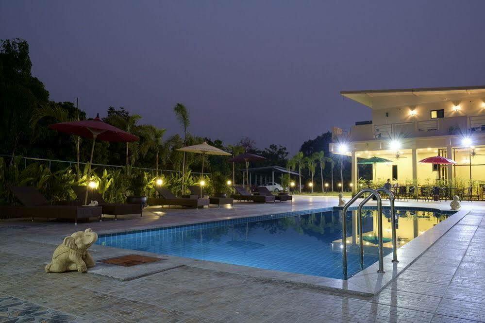 Отель Relax Garden House Чиангмай Экстерьер фото