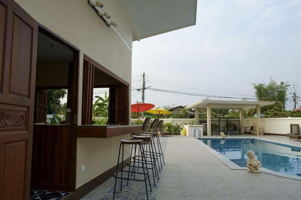 Отель Relax Garden House Чиангмай Экстерьер фото