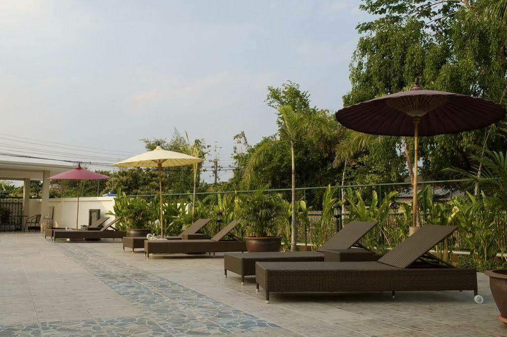 Отель Relax Garden House Чиангмай Экстерьер фото